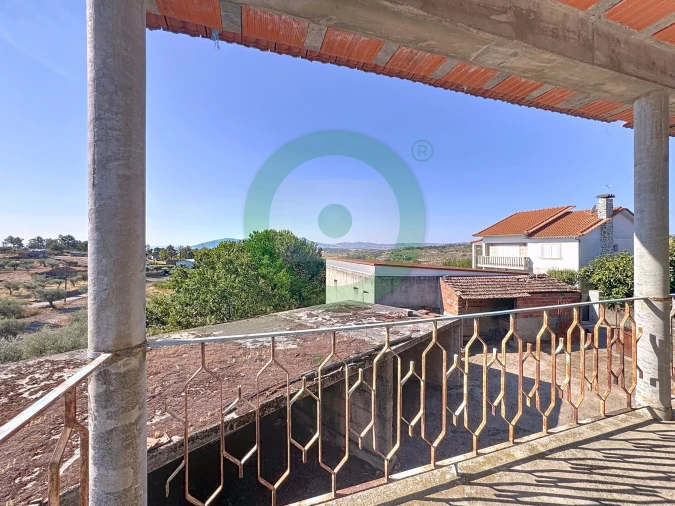 Moradia T4 para Venda em Valpaços e Sanfins Foto 11