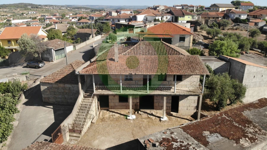 Moradia T4 para Venda em Valpaços e Sanfins Foto 4