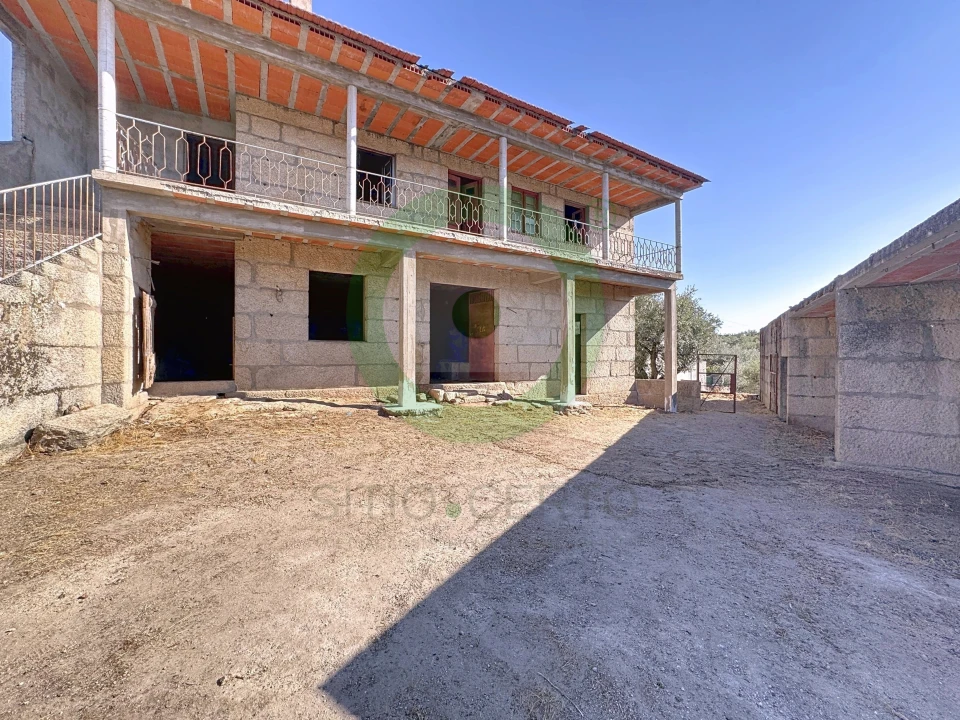 Moradia T4 para Venda em Valpaços e Sanfins Foto 6