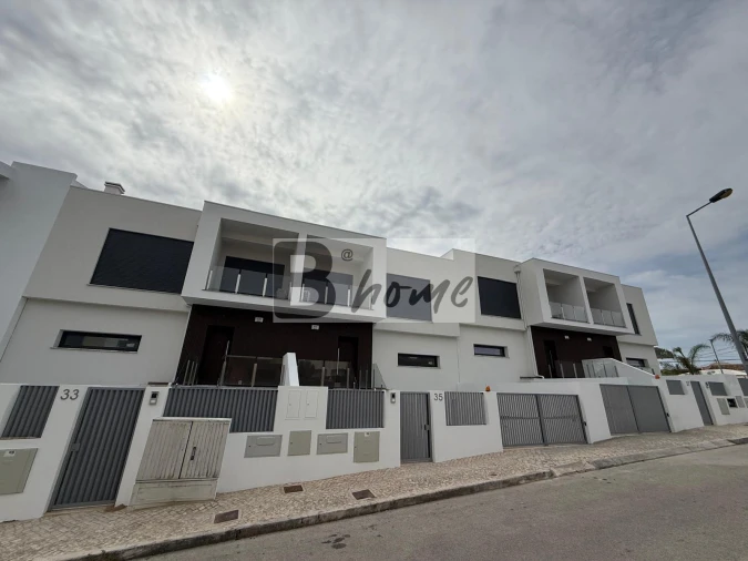 Moradia T3 para Venda em Charneca de Caparica e Sobreda Foto 14