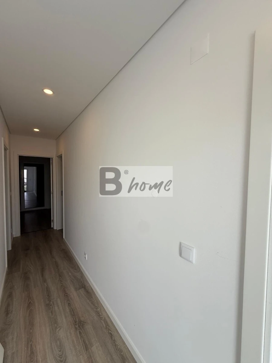 Moradia T3 para Venda em Charneca de Caparica e Sobreda Foto 17