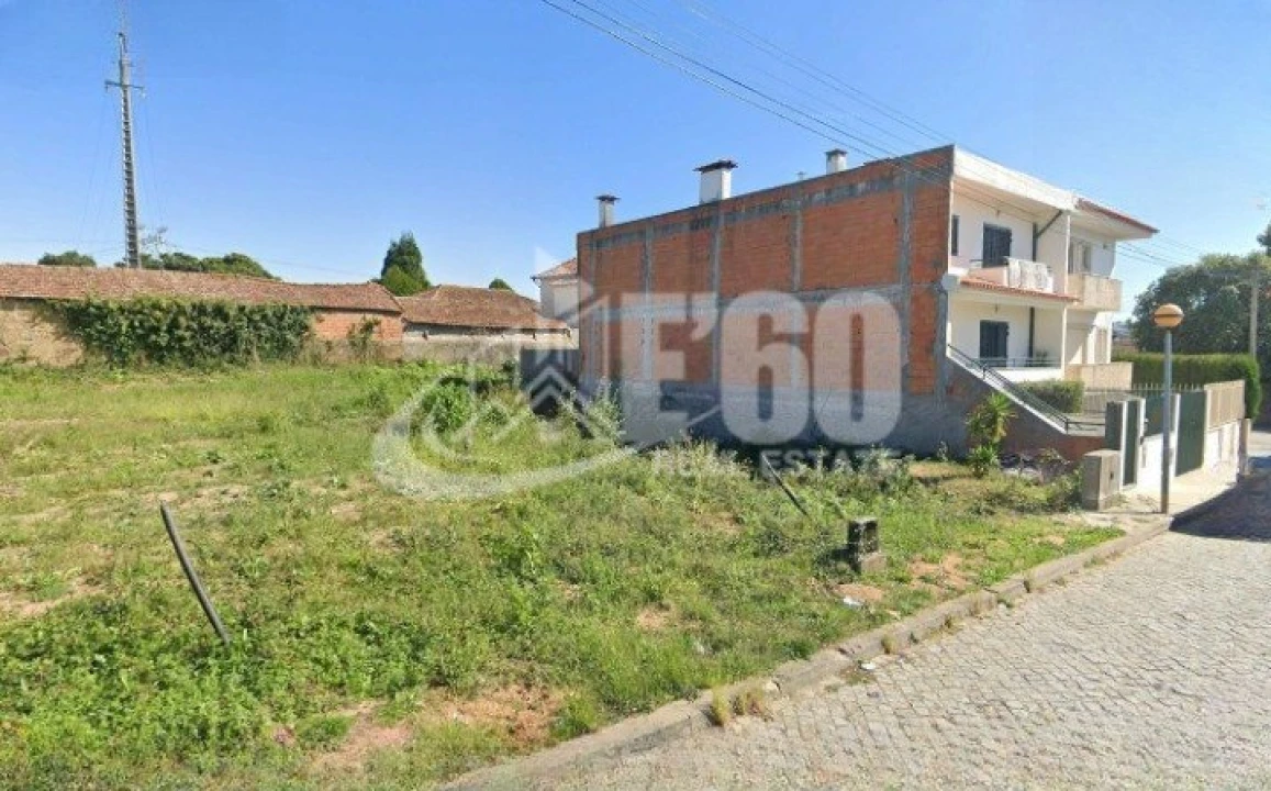 Terreno para Venda em Mozelos Foto 8