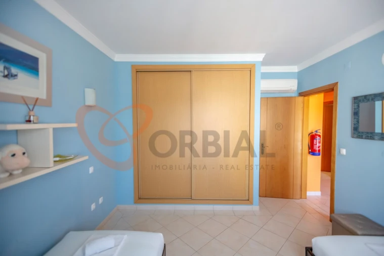 Moradia T4 para Venda em Albufeira e Olhos de Água Foto 24