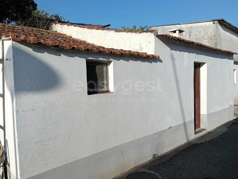 Moradia T1 para Venda em Aljustrel e Rio de Moinhos Foto 1