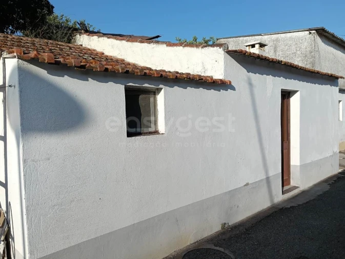 Moradia T1 para Venda em Aljustrel e Rio de Moinhos Foto 1