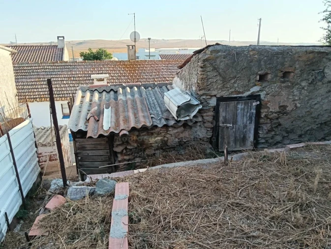 Moradia T1 para Venda em Aljustrel e Rio de Moinhos Foto 9