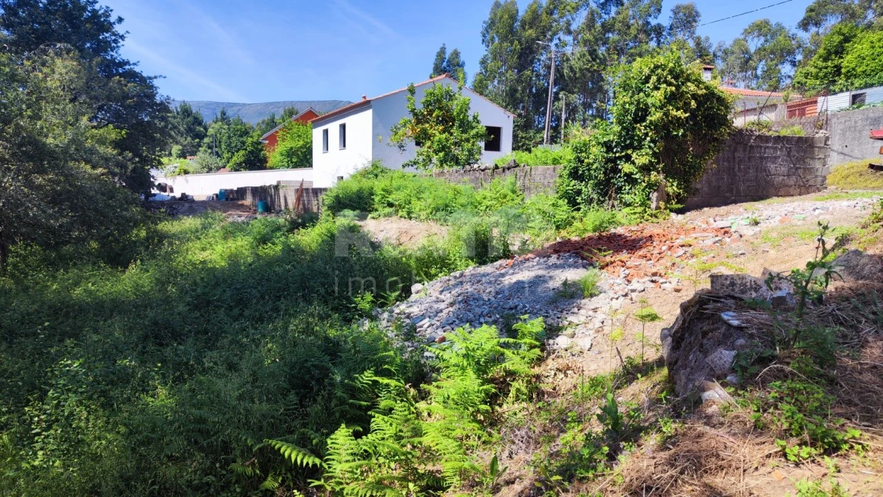 Moradia T3 para Venda em Lanheses Foto 18