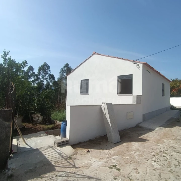 Moradia T3 para Venda em Lanheses Foto 2