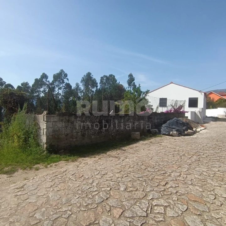 Moradia T3 para Venda em Lanheses Foto 16