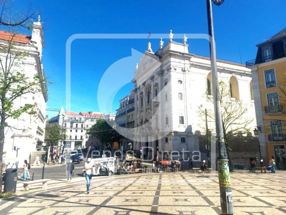Apartamento para Venda em Santa Maria Maior Foto 19