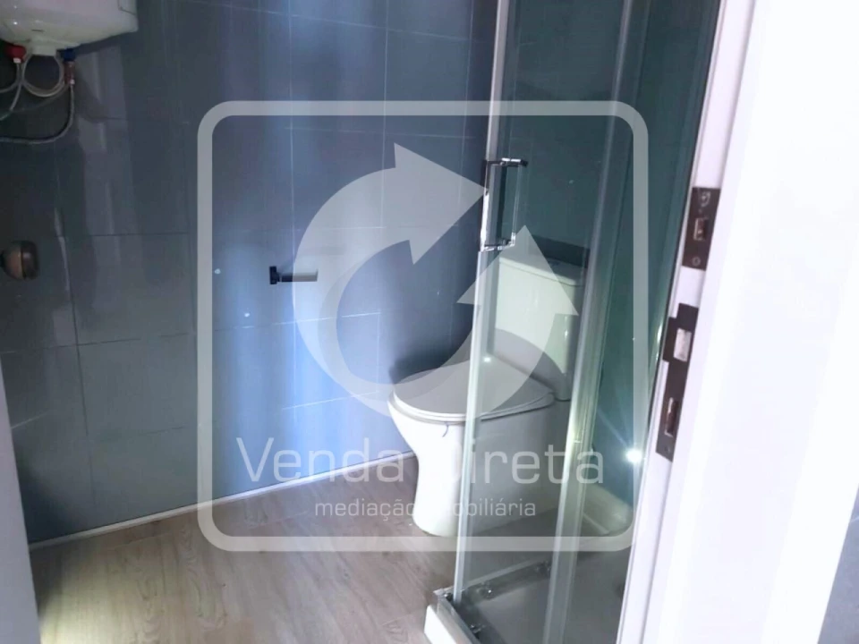 Apartamento para Venda em Santa Maria Maior Foto 8