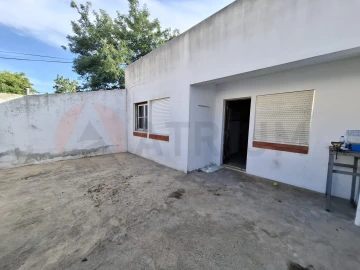 Moradia T2 para Venda em Azeitão (São Lourenço e São Simão)