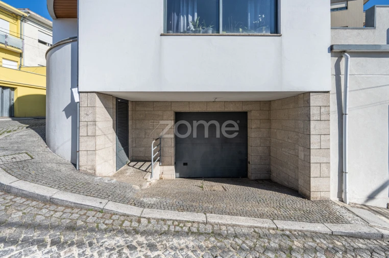 Moradia T3 para Venda em Pedrouços Foto 6