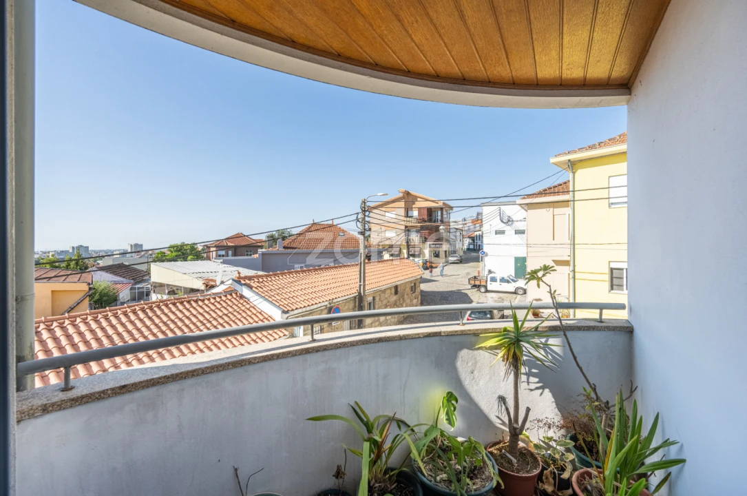 Moradia T3 para Venda em Pedrouços Foto 16