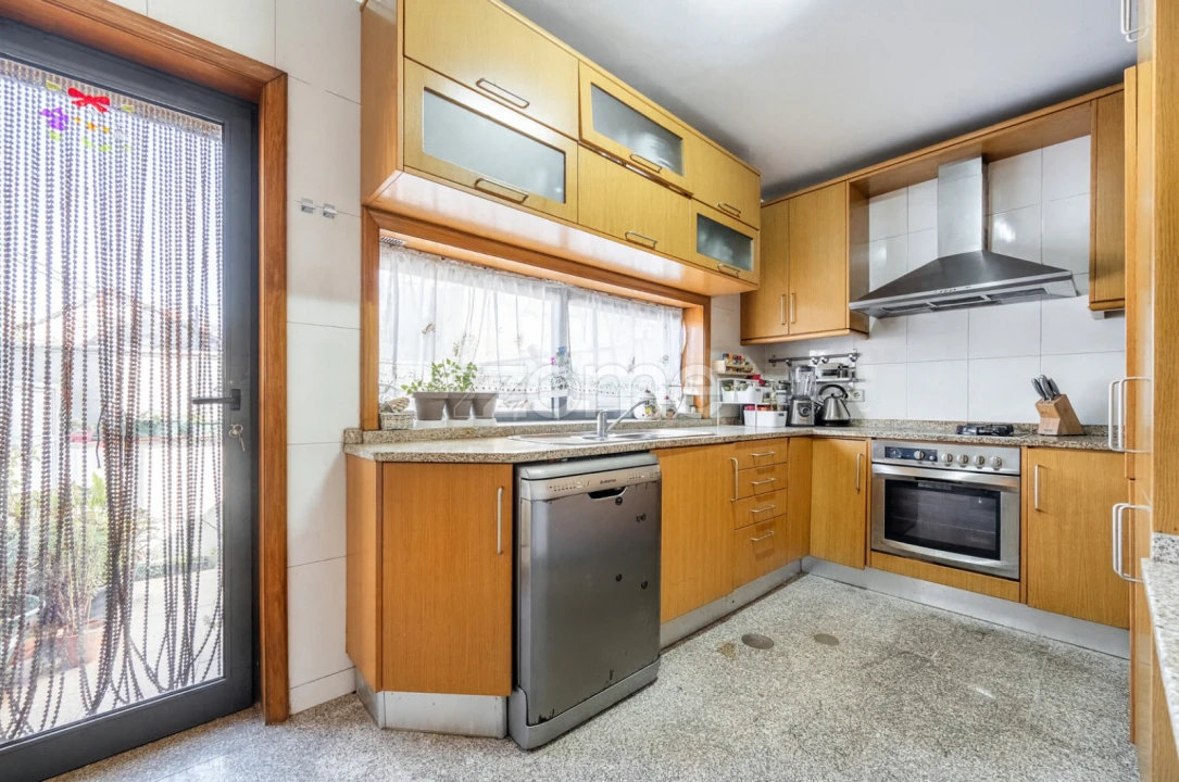 Moradia T3 para Venda em Pedrouços Foto 10