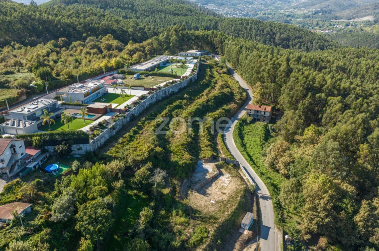 Terreno para Venda em Sendim Foto 11
