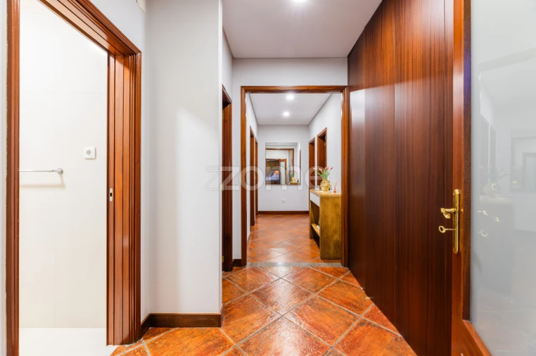 Moradia T6 para Venda em Tadim Foto 16