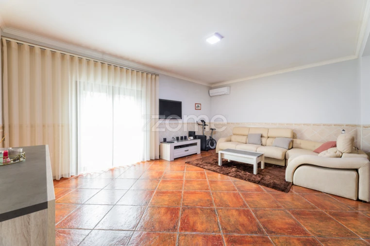 Moradia T6 para Venda em Tadim Foto 5