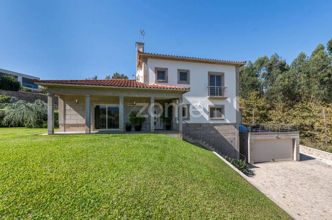 Moradia T3 para Venda em Vale Foto 17