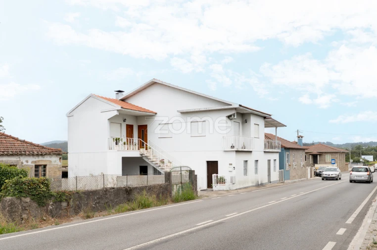 Moradia T11 para Venda em Viatodos, Grimancelos, Minhotães, Monte Fralães Foto 1