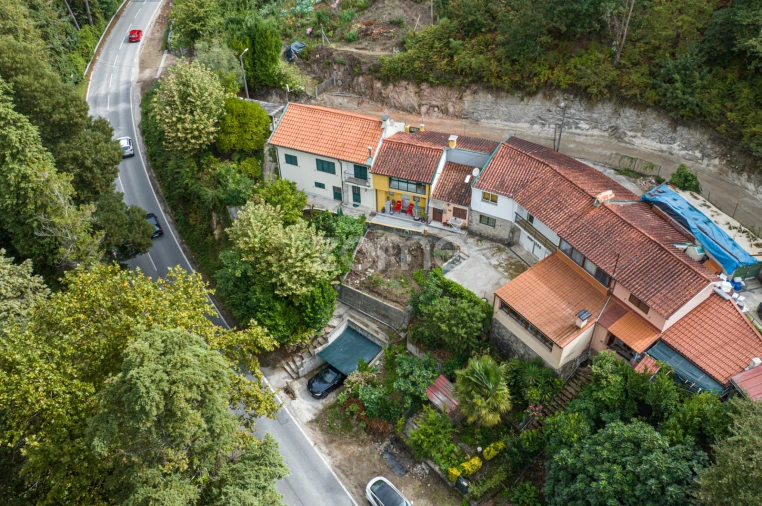 Moradia T3 para Venda em Ventosa e Cova Foto 4