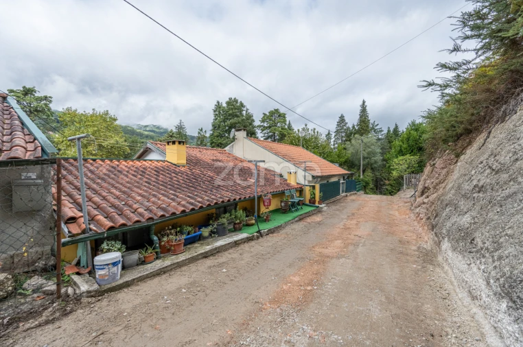 Moradia T3 para Venda em Ventosa e Cova Foto 18