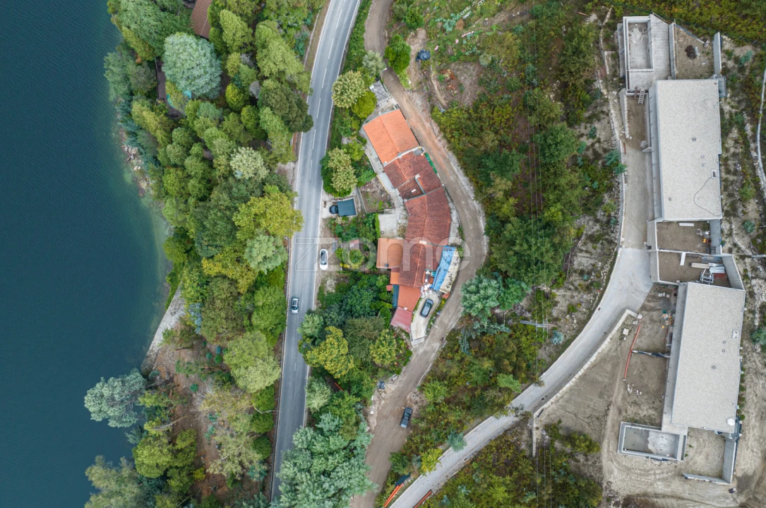 Moradia T3 para Venda em Ventosa e Cova Foto 3