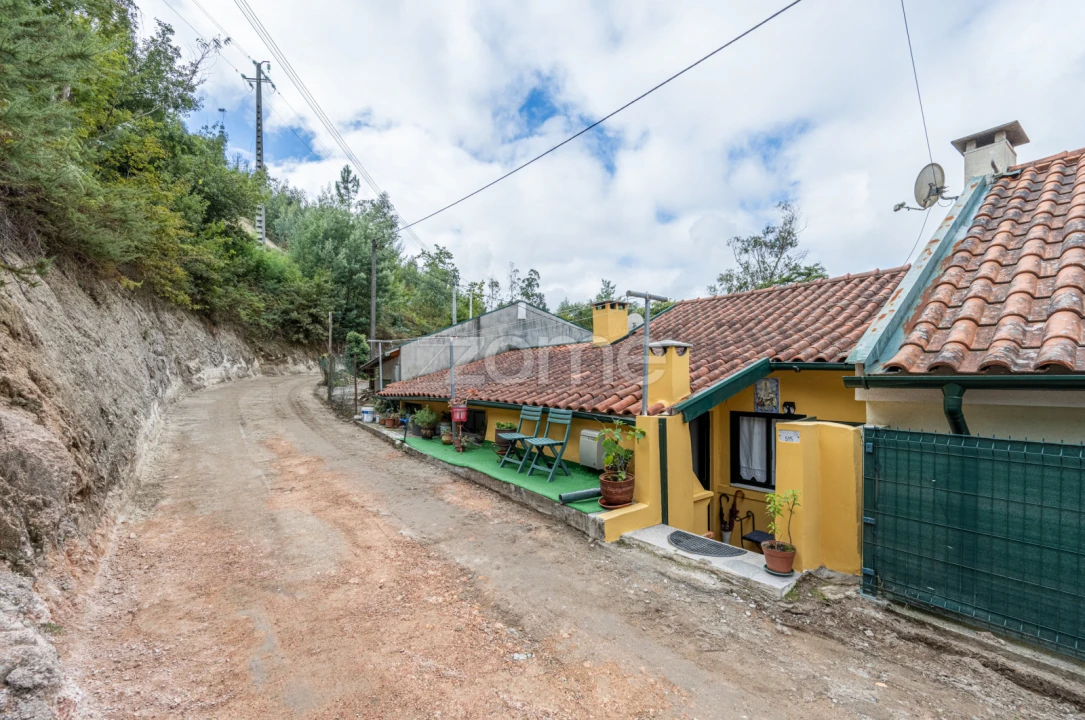 Moradia T3 para Venda em Ventosa e Cova Foto 17