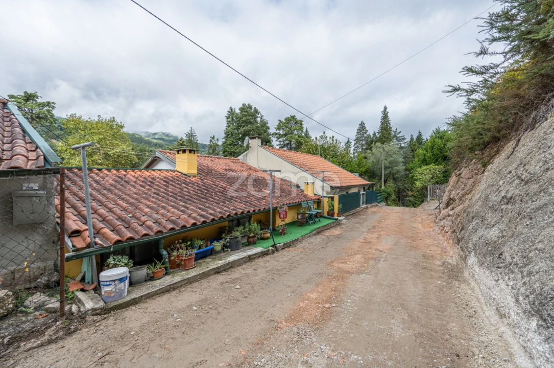 Moradia T3 para Venda em Ventosa e Cova Foto 18