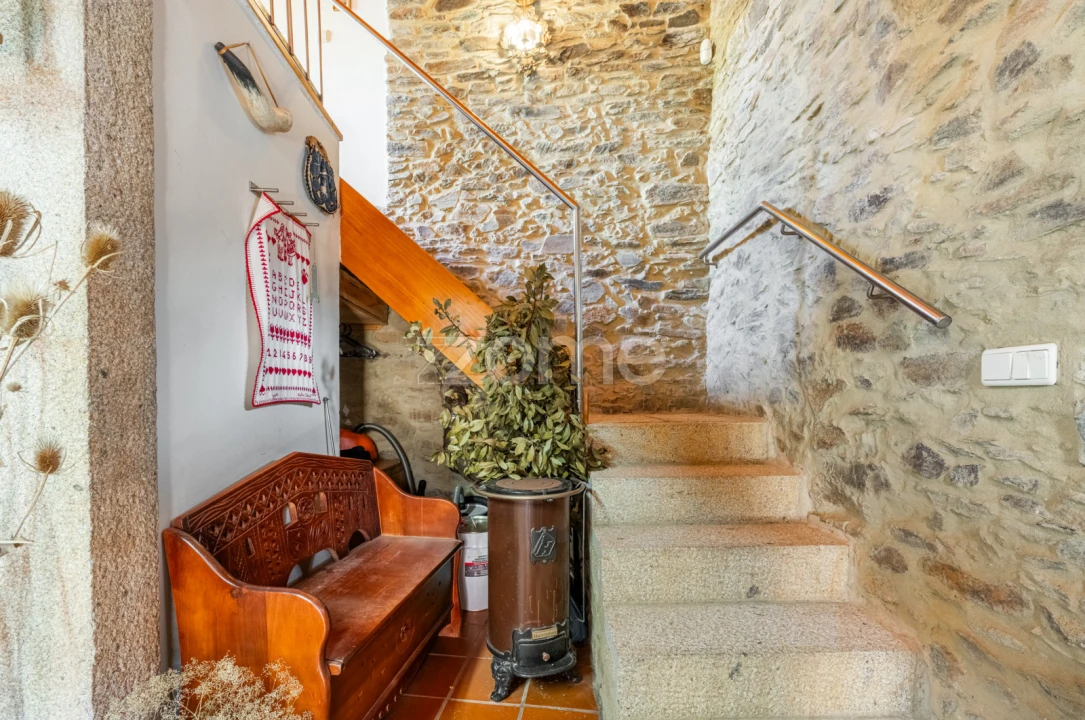 Moradia T3 para Venda em Amendoeira Foto 33