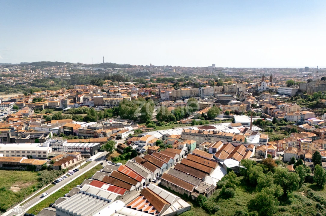 Terreno Comércio / Armazém para Arrendamento em Campanhã Foto 23