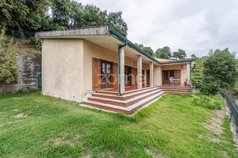 Moradia T3 para Venda em Amares e Figueiredo Foto 32