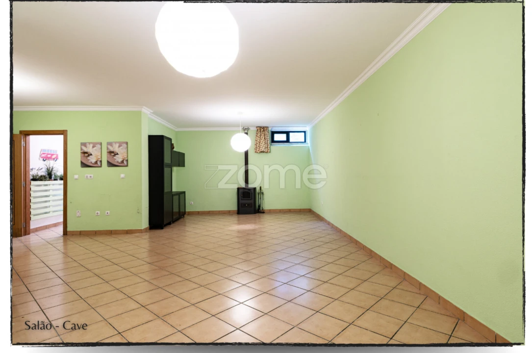Moradia T6 para Venda em São Domingos de Rana Foto 45