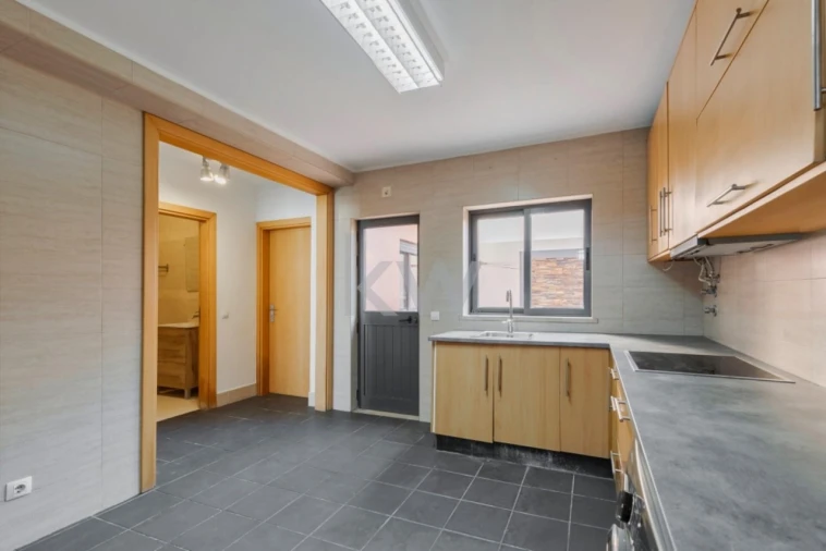 Moradia T5 para Venda em Santo Andre Foto 5