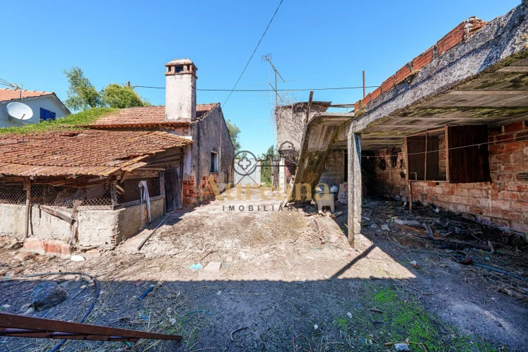 Moradia T1 para Venda em Urqueira Foto 7