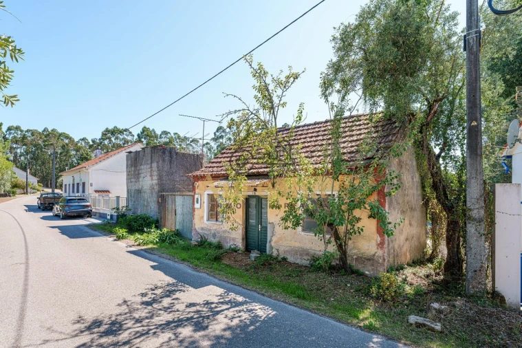 Moradia T1 para Venda em Urqueira Foto 3