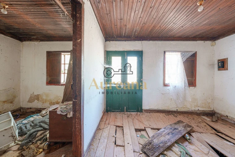 Moradia T1 para Venda em Urqueira Foto 13