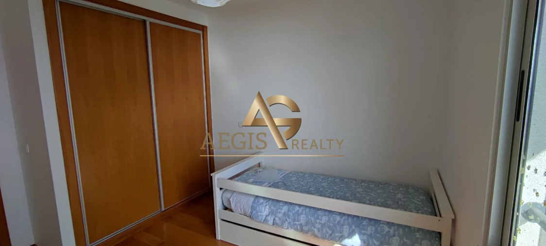 Apartamento T2 para Venda em Caniço Foto 12