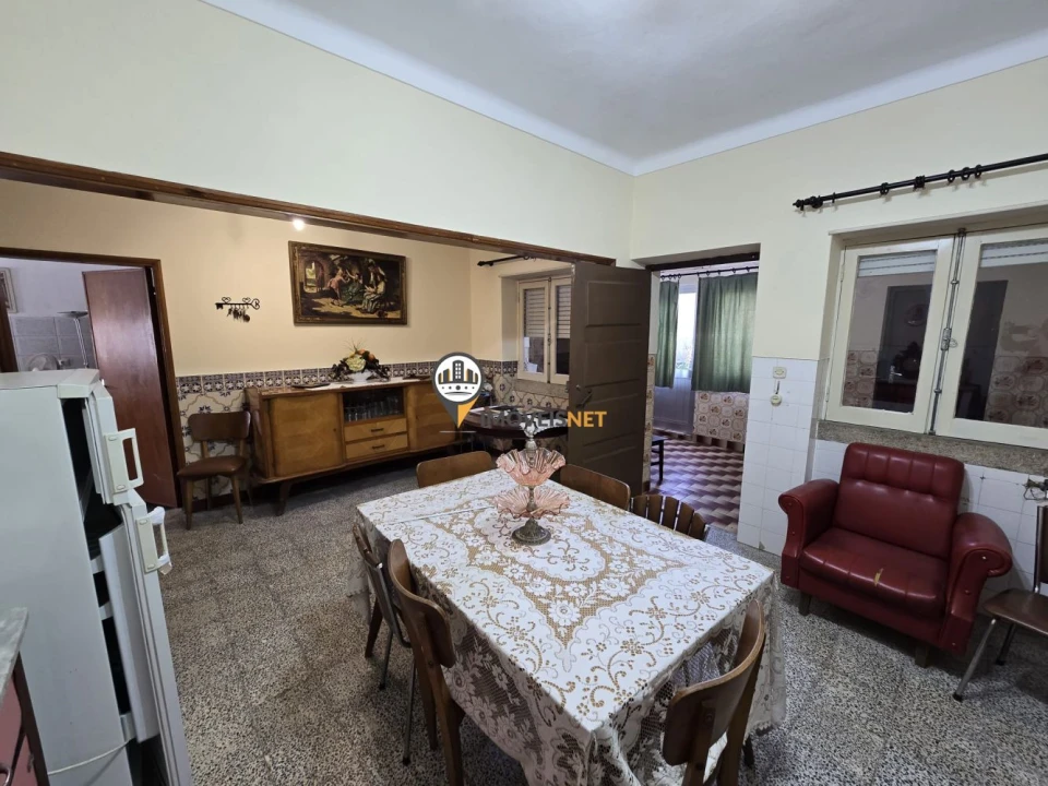 Moradia T4 para Venda em Escalos de Cima e Lousa Foto 1