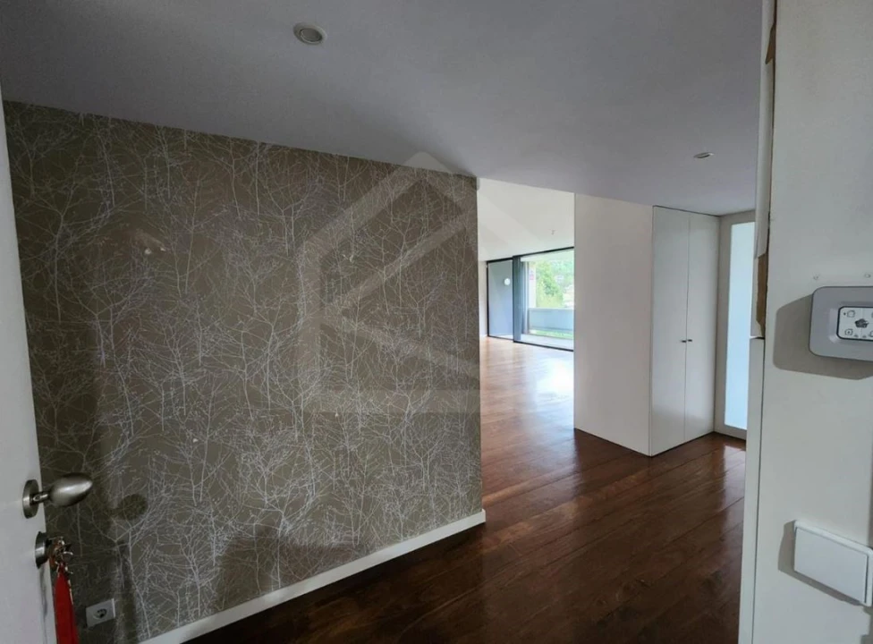 Apartamento T4 para Venda em Mafamude e Vilar do Paraíso Foto 6
