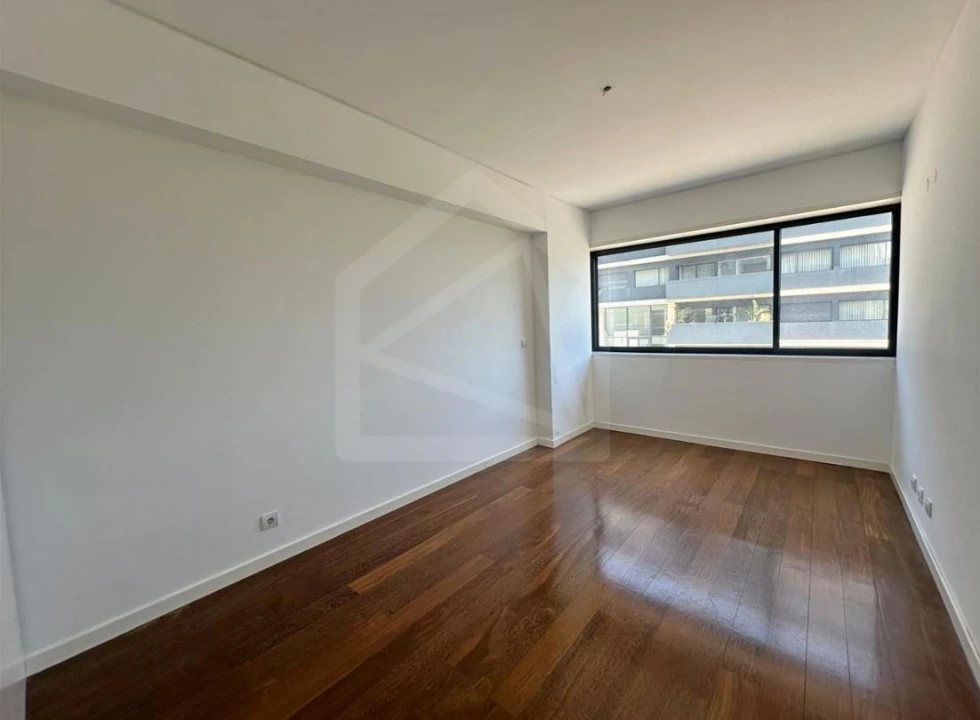 Apartamento T4 para Venda em Mafamude e Vilar do Paraíso Foto 9