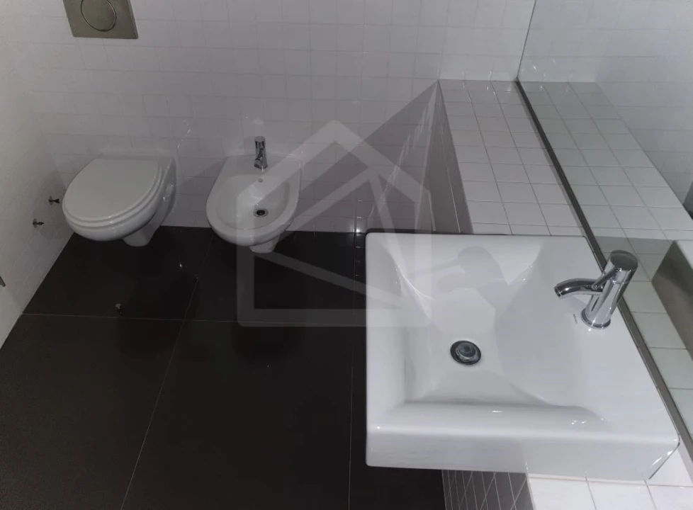 Apartamento T4 para Venda em Mafamude e Vilar do Paraíso Foto 12