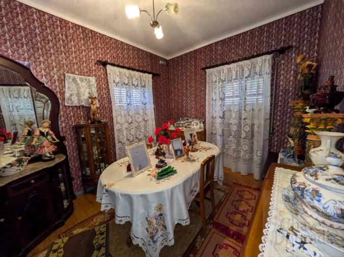 Moradia T3 para Venda em Santo Antonio dos Olivais Foto 6