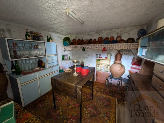 Moradia T3 para Venda em Santo Antonio dos Olivais Foto 12