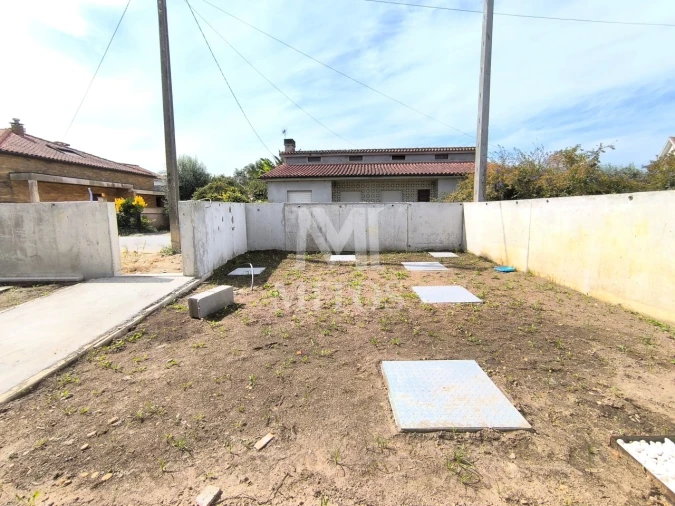 Moradia T3 para Venda em Lanheses Foto 5