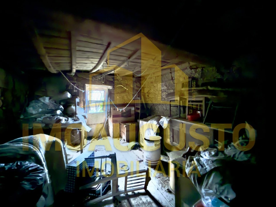 Moradia T2 para Venda em Pousade e Albardo Foto 6