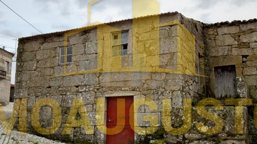 Moradia T2 para Venda em Pousade e Albardo