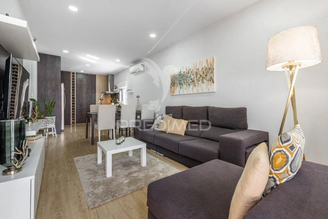 Moradia T4 para Venda em Vila Verde e Barbudo Foto 4