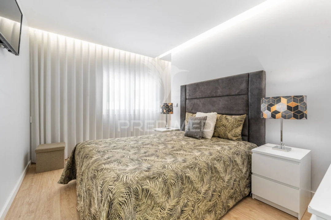 Moradia T4 para Venda em Vila Verde e Barbudo Foto 9