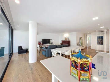 Apartamento T4 para Venda em Olhão